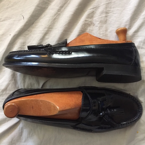Cole Haan Other - Cole Haan loafers with tassels black leather 10.5